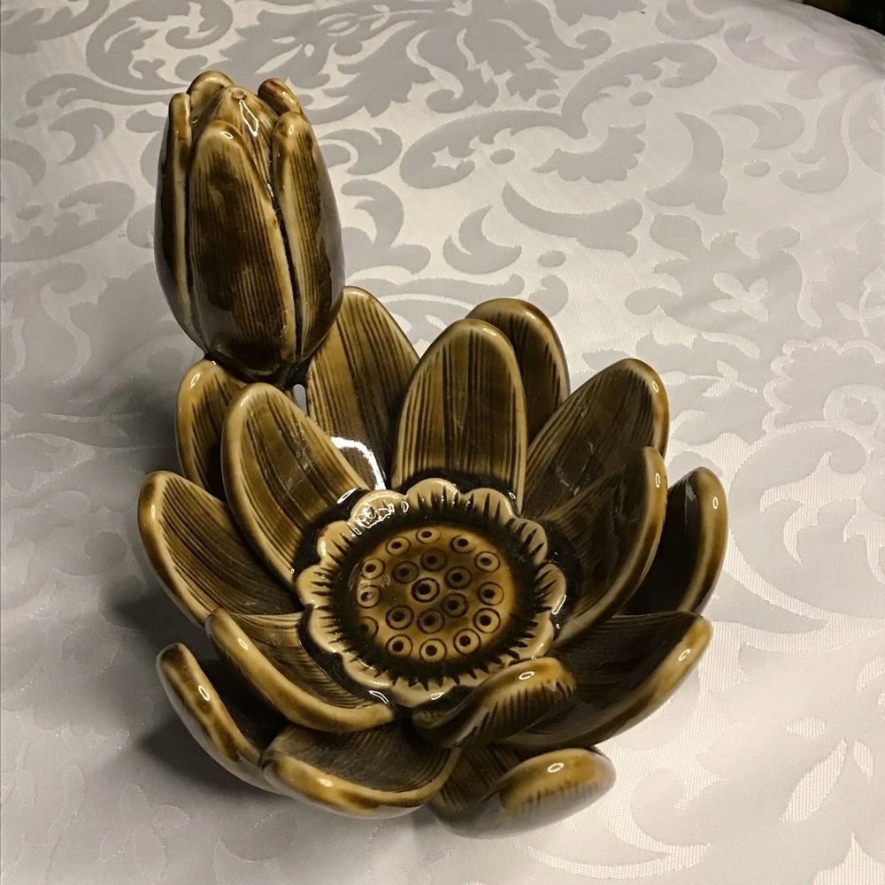 VINTAGE TULIP BOWL / DISH